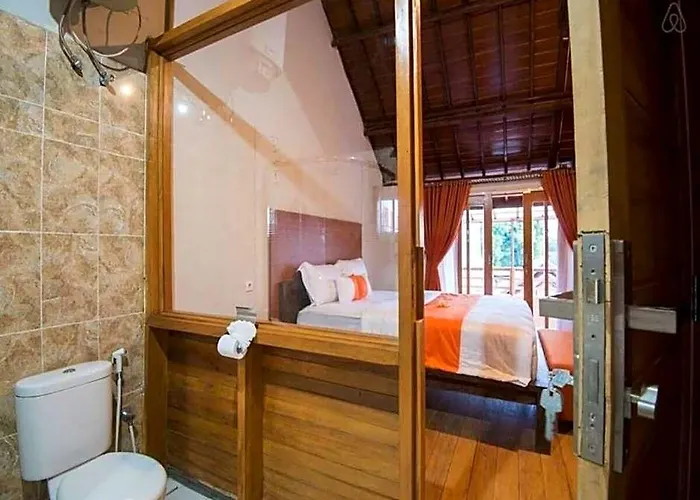 Tropical Paradise Spacious 3-bedroom Villa *