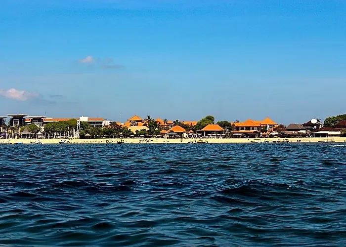 Villa Tropical Paradise Spacious 3-bedroom Tanjung Benoa